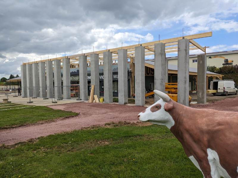 A plane enters into the museum