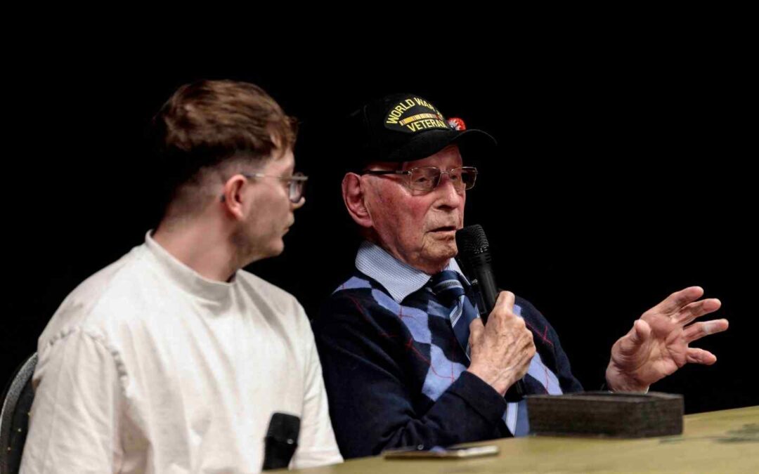 Jean Turco, veterano e il più anziano francese in visita Normandy Victory Museum